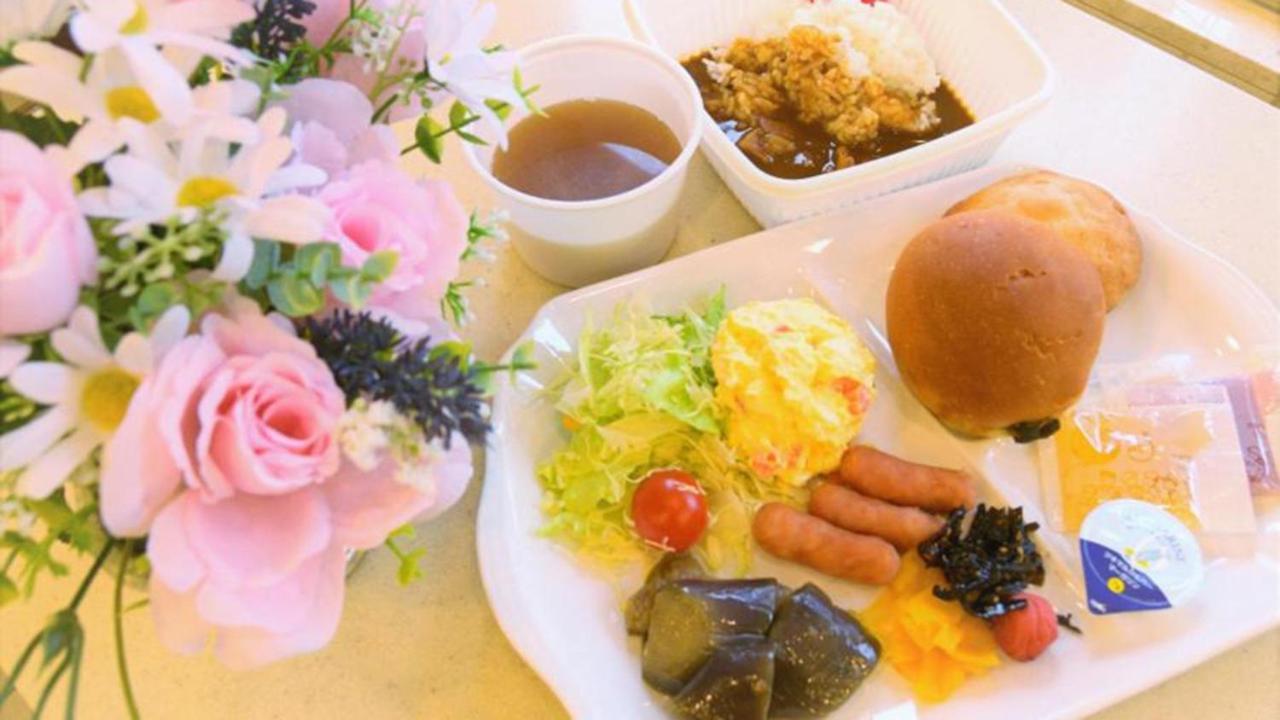 토요코 인 오사카 이타미 에어포트 호텔 토요나카 외부 사진